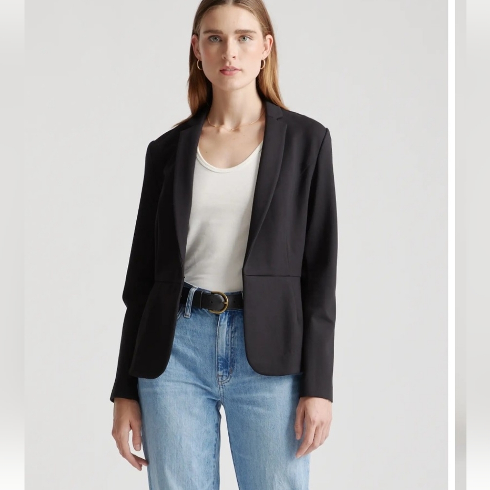 NWOT Quince women's Ultra-Stretch Ponte Blazer